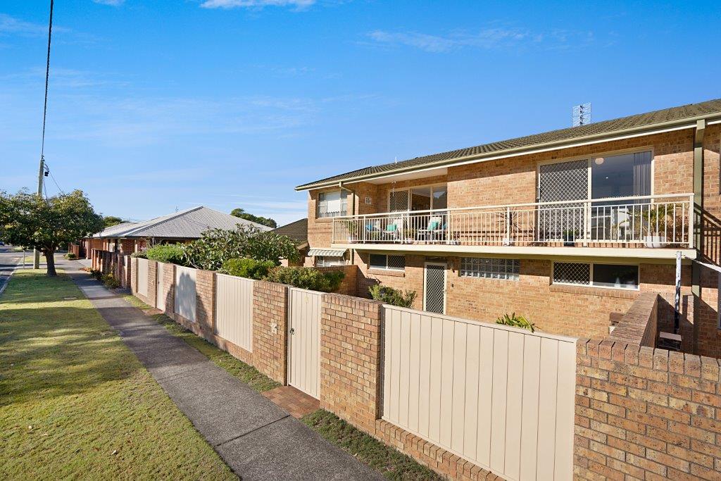 2/12 Farnell Rd, Woy Woy, NSW 2256