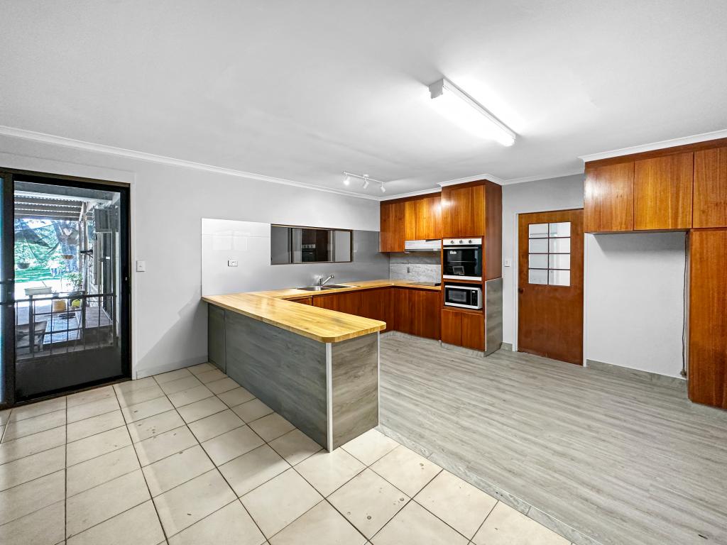 5 Morris Rd, Lansdowne, NT 0850