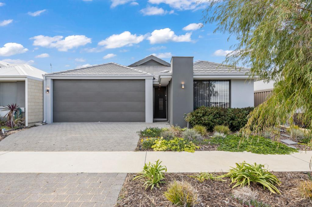 8 Broadgate Bvd, Yanchep, WA 6035