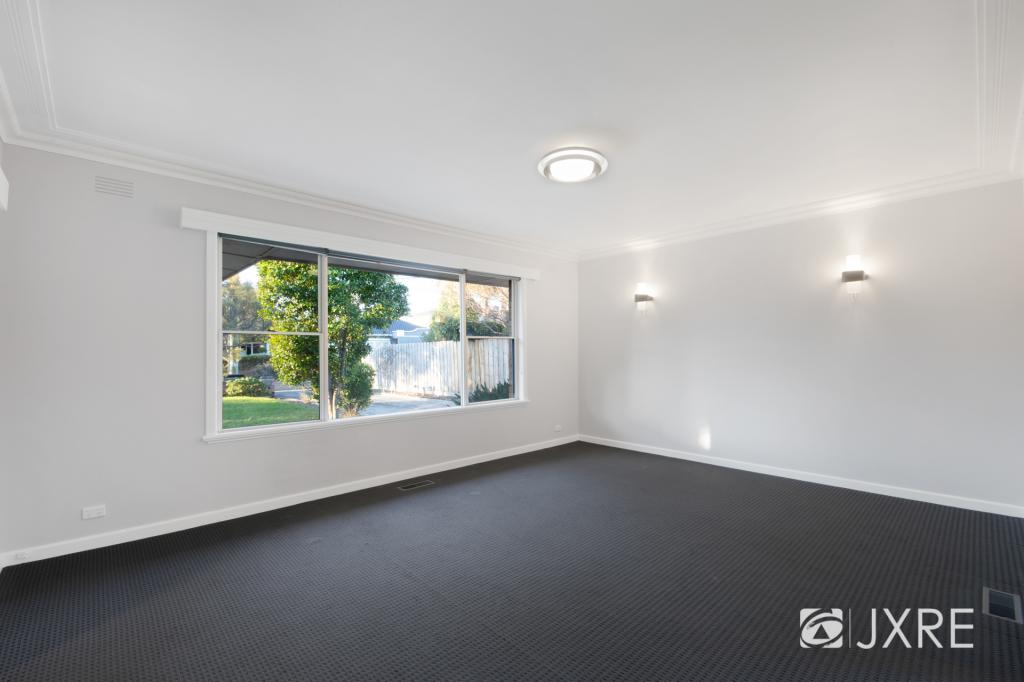 37 GNARWYN RD, CARNEGIE, VIC 3163