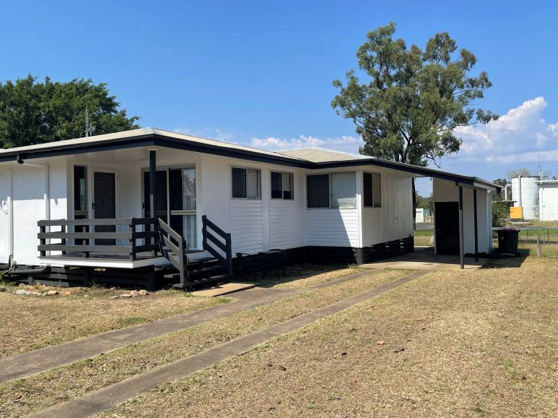 17 Murphy St, Dysart, QLD 4745