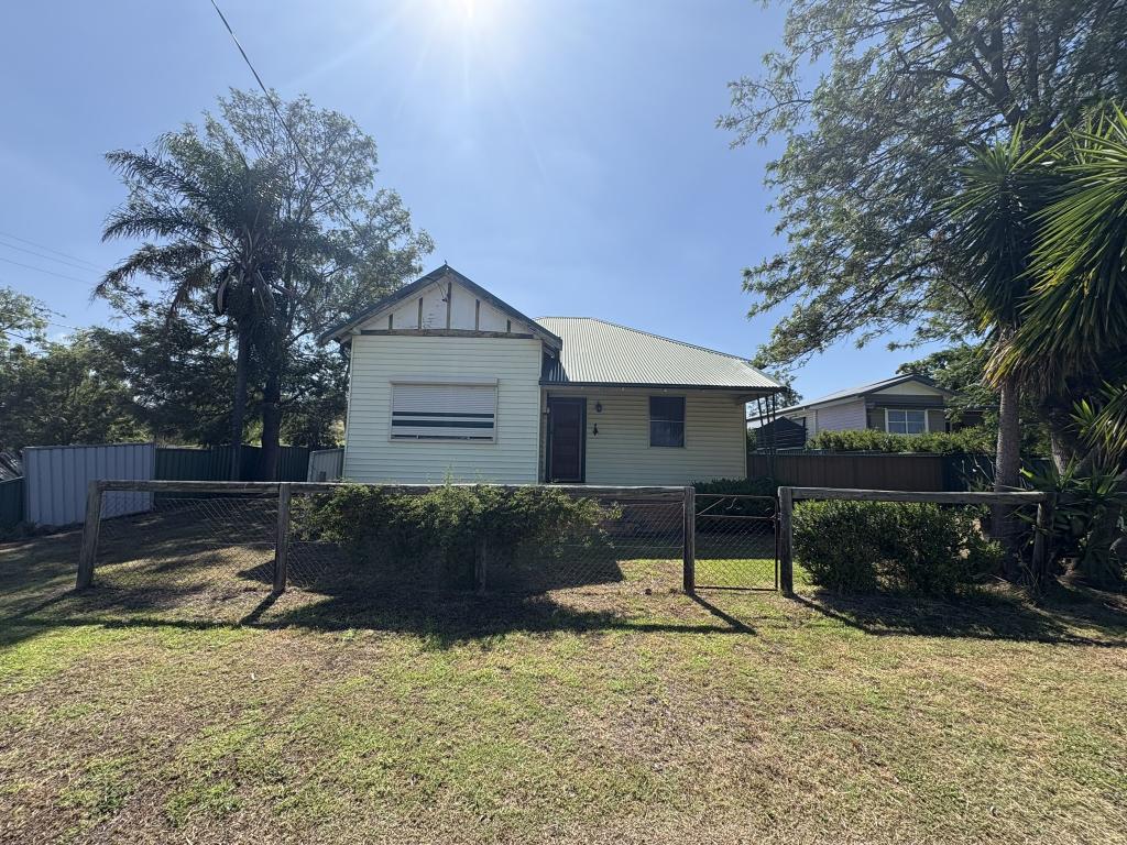 2 Walker St, Aberdeen, NSW 2336