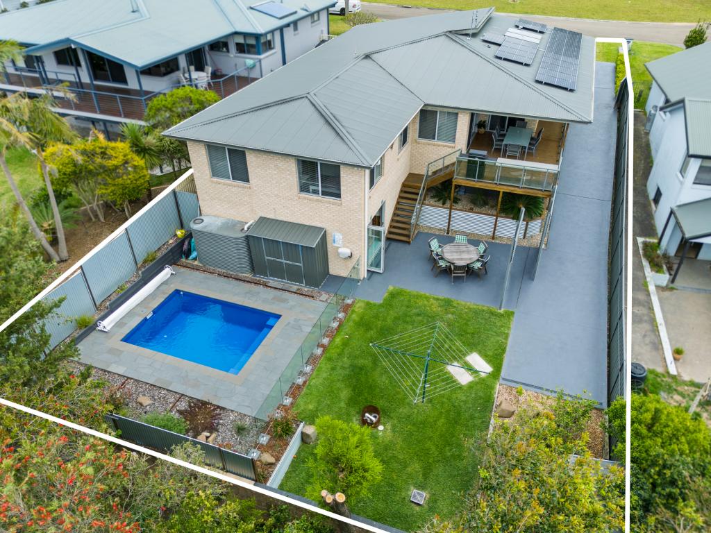 16 Seascape Cl, Narrawallee, NSW 2539