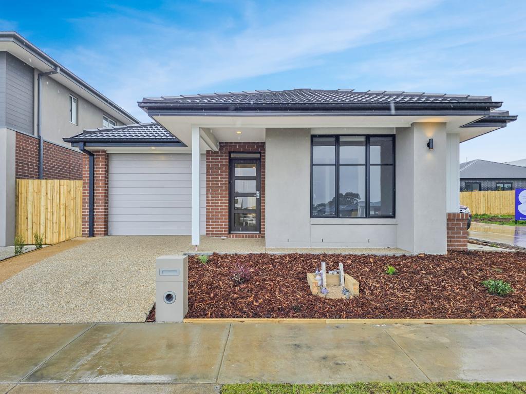 9 Paradise Cct, Armstrong Creek, VIC 3217