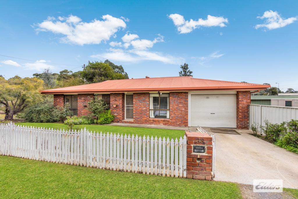 33 Arblaster St, California Gully, VIC 3556