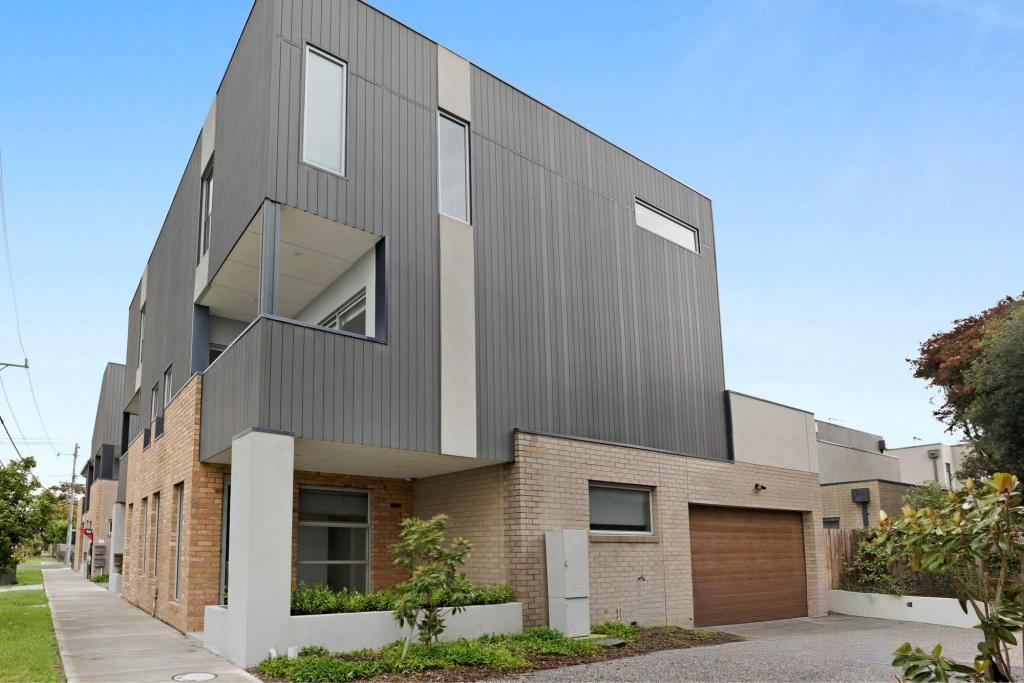 17 Renown St, Maidstone, VIC 3012