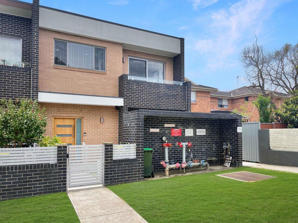 4/13 KIRKHAM RD, AUBURN, NSW 2144