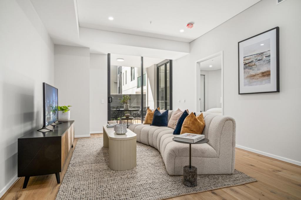 104A/8 OAKS AVE, DEE WHY, NSW 2099