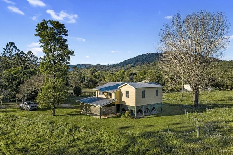 342 Upper Crystal Creek Rd, Upper Crystal Creek, NSW 2484