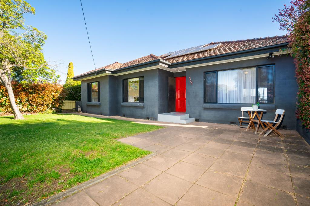 305 Highview Cres, Lavington, NSW 2641