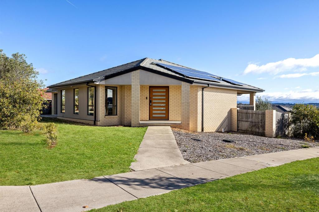 31 Clancy Mckenna Cres, Bonner, ACT 2914
