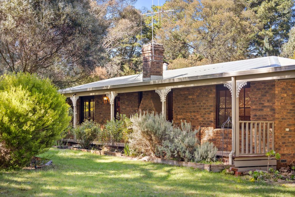 34 FOXES LANE, KYNETON, VIC 3444