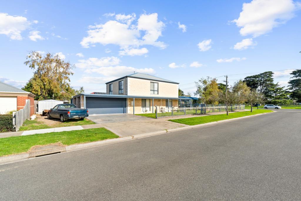 2 Greenaway Ct, Sale, VIC 3850