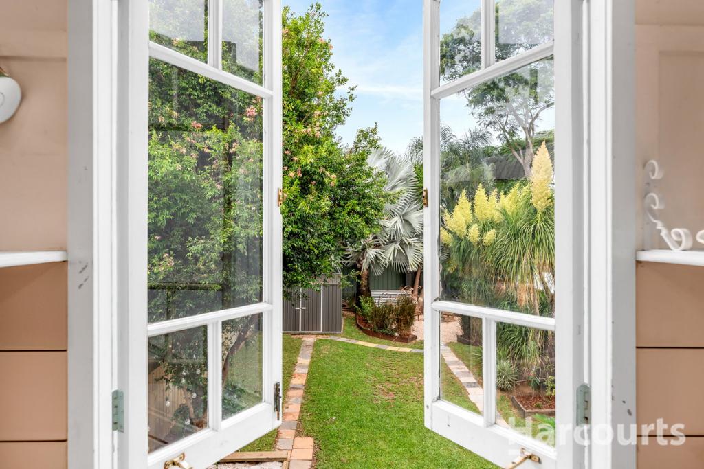 28 Barton St, Sandgate, QLD 4017