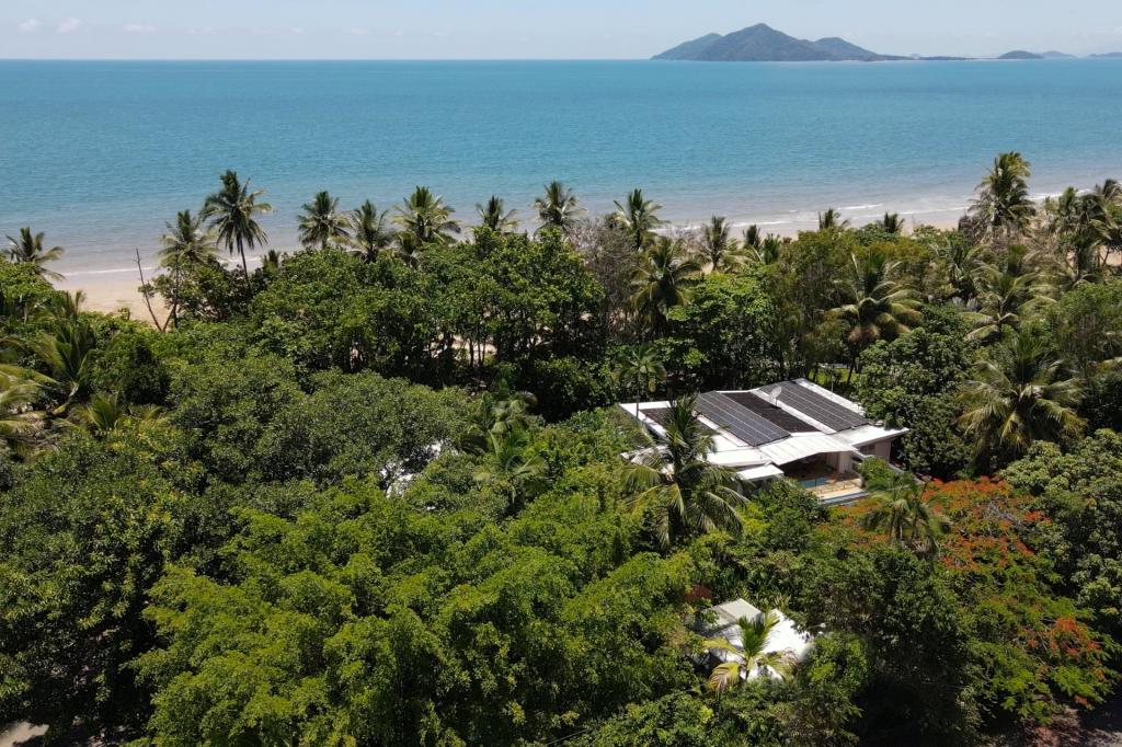 26 Pacific Pde, Mission Beach, QLD 4852