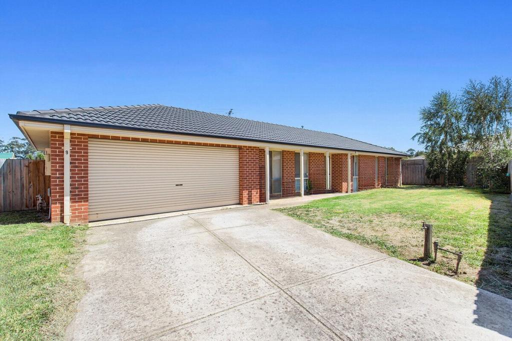 9 Jamescott Dr, Drouin, VIC 3818