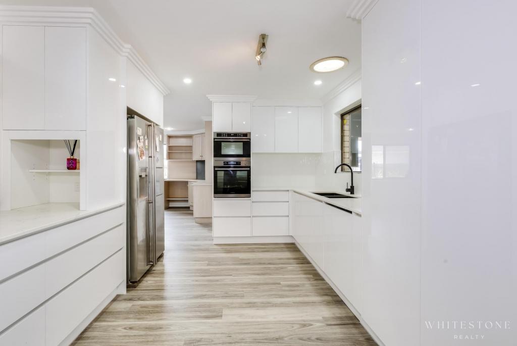 10 Brady St, Avenell Heights, QLD 4670