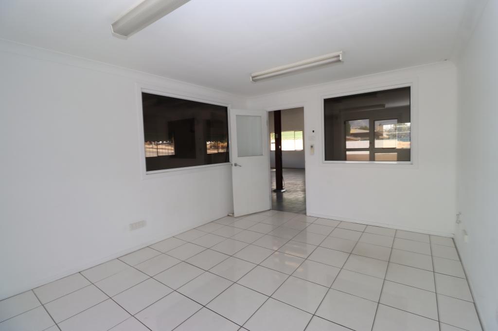 2 Pamela St, Mount Isa, QLD 4825