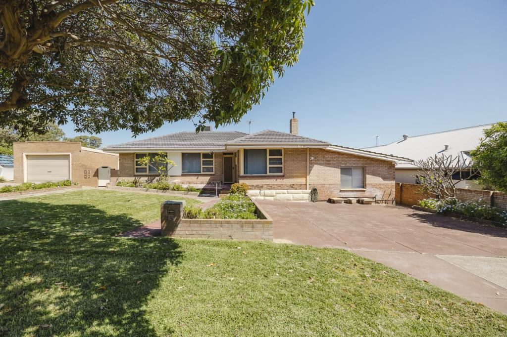 13 HORNSBY ST, MELVILLE, WA 6156