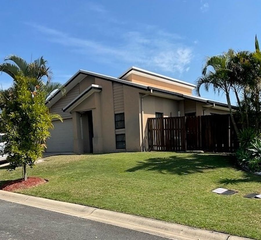 6 STACER ST, UPPER COOMERA, QLD 4209