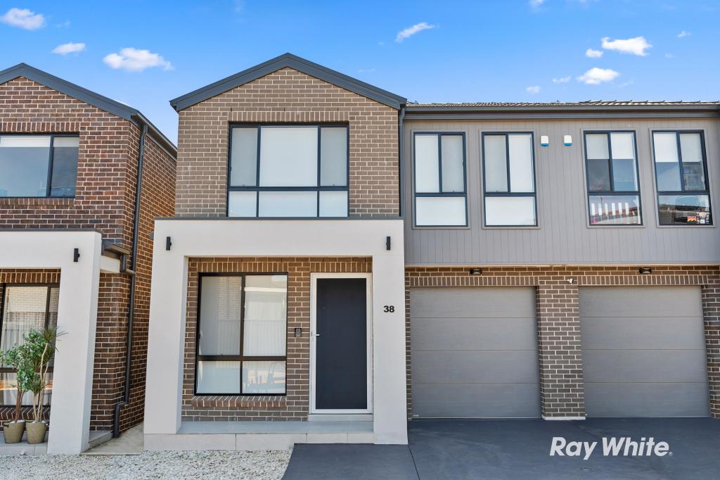 38 Hopwood Gld, Quakers Hill, NSW 2763