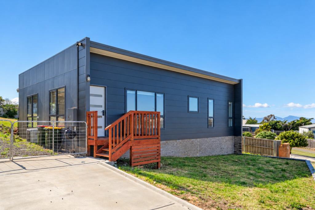 11 Cooks Ct, Swansea, TAS 7190