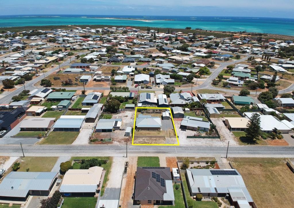 28 Ward St, Jurien Bay, WA 6516