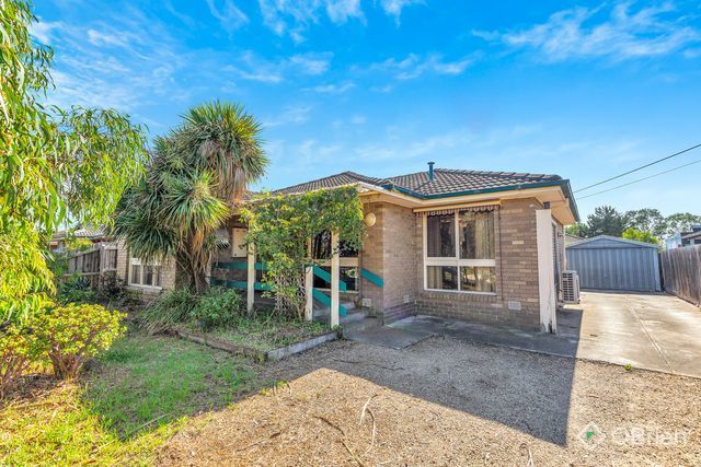 15 SAWLEY GR, WYNDHAM VALE, VIC 3024