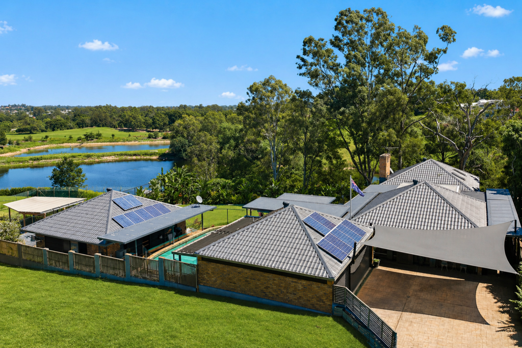 53 Meiers Rd, Indooroopilly, QLD 4068