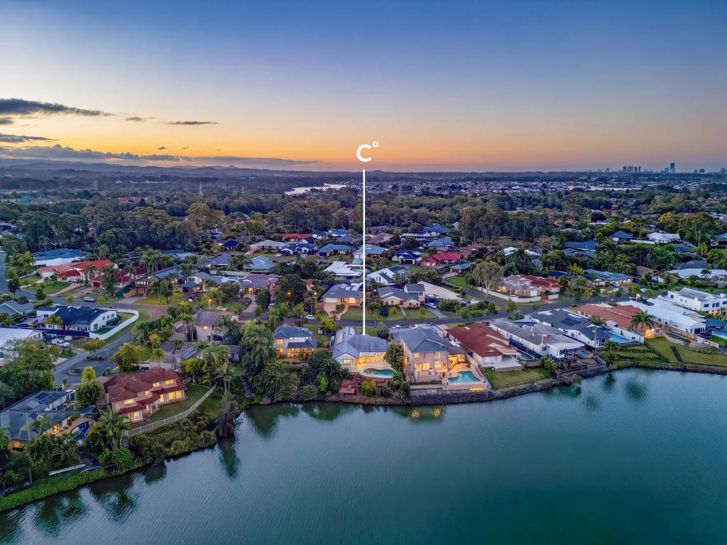 146 Camberwell Cct, Robina, QLD 4226