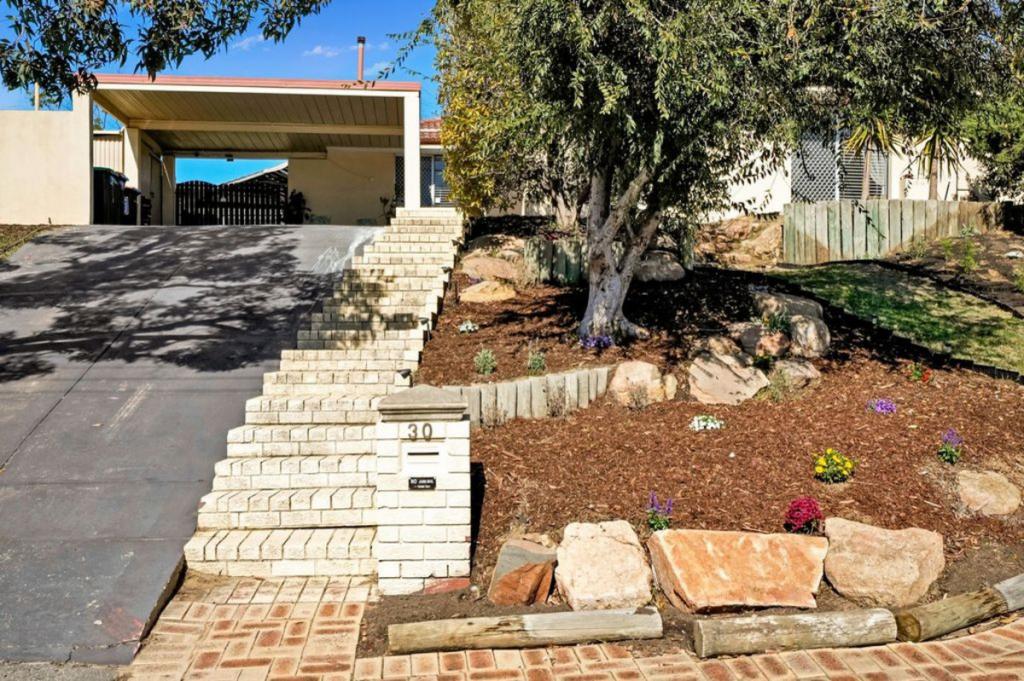 30 Drakeswood Rd, Warwick, WA 6024