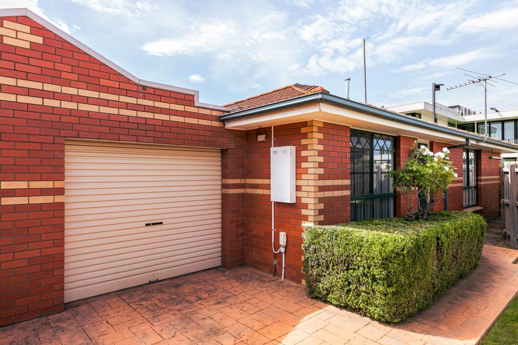 2/23 Southernhay St, Reservoir, VIC 3073