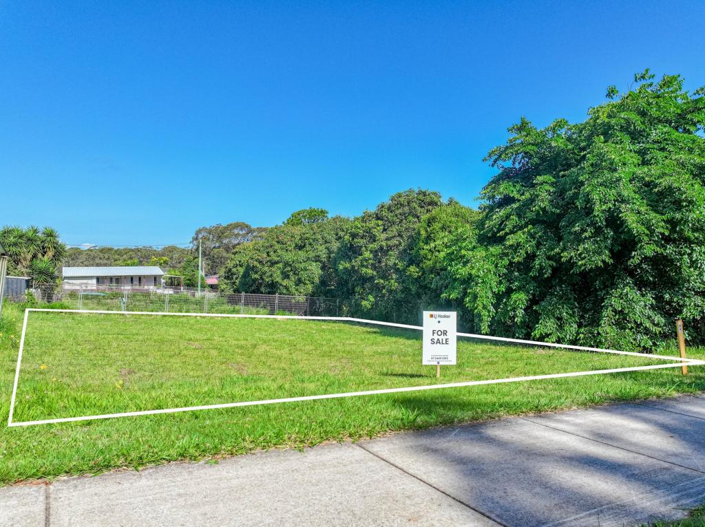 160 High St, Russell Island, QLD 4184