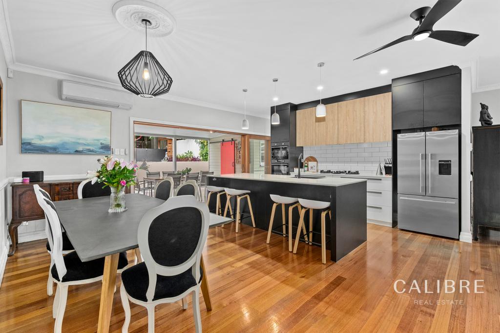 107 Cecil Rd, Bardon, QLD 4065