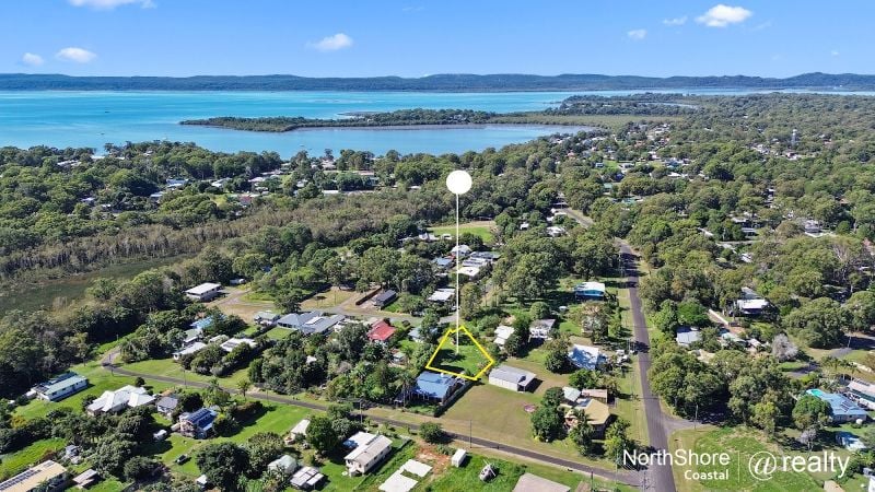 24 Vine St, Macleay Island, QLD 4184