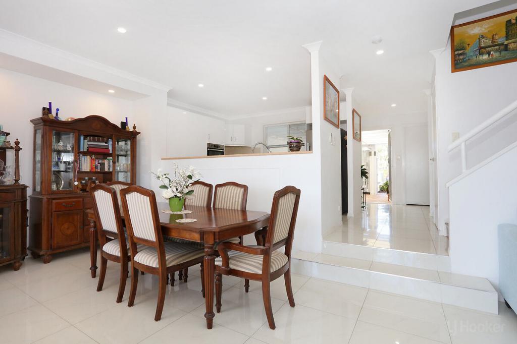 26/100 MORALA AVE, RUNAWAY BAY, QLD 4216