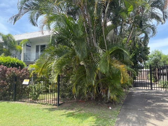 8/14-16 Curtin St, Westcourt, QLD 4870