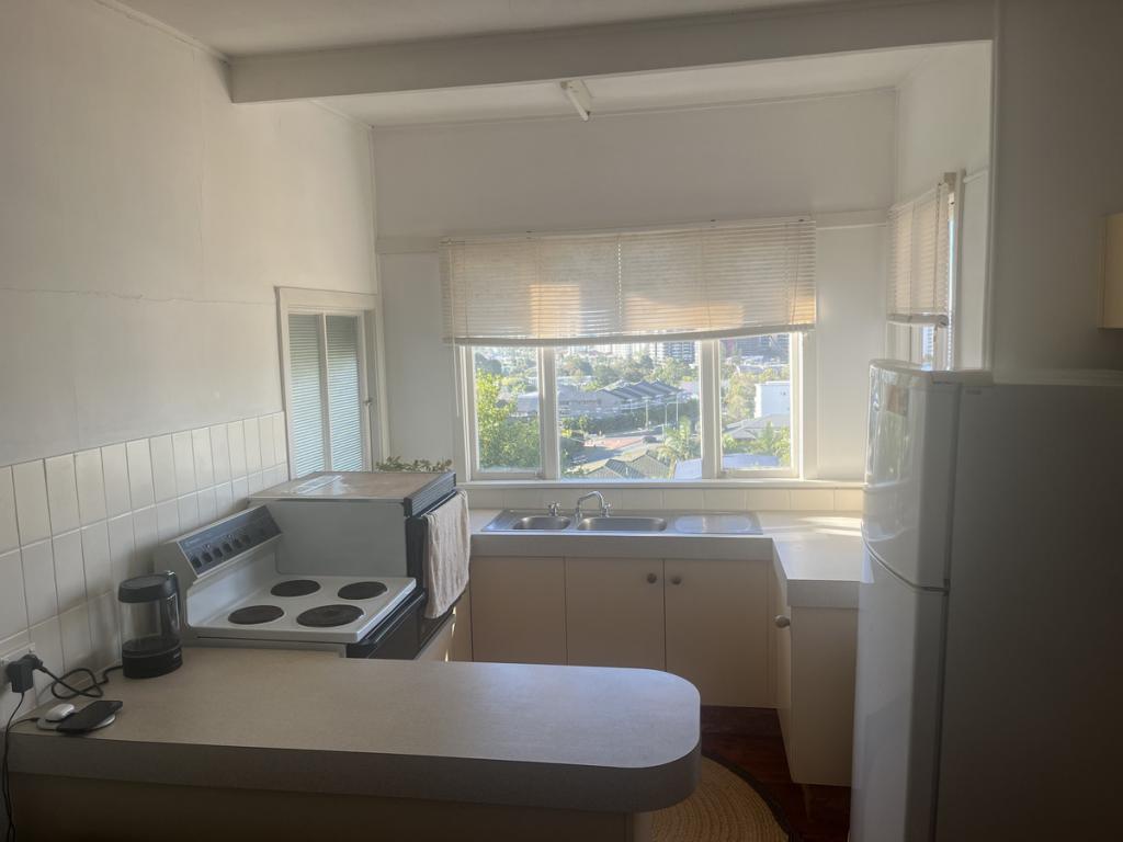 6a East St, Burleigh Heads, QLD 4220