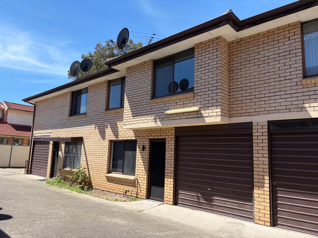 8/16 Hardy St, Fairfield, NSW 2165