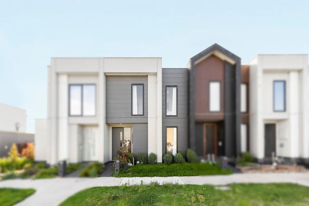 271 DWYER ST, KALKALLO, VIC 3064