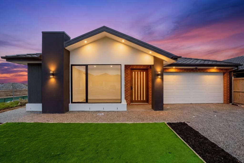 26 Akron St, Manor Lakes, VIC 3024