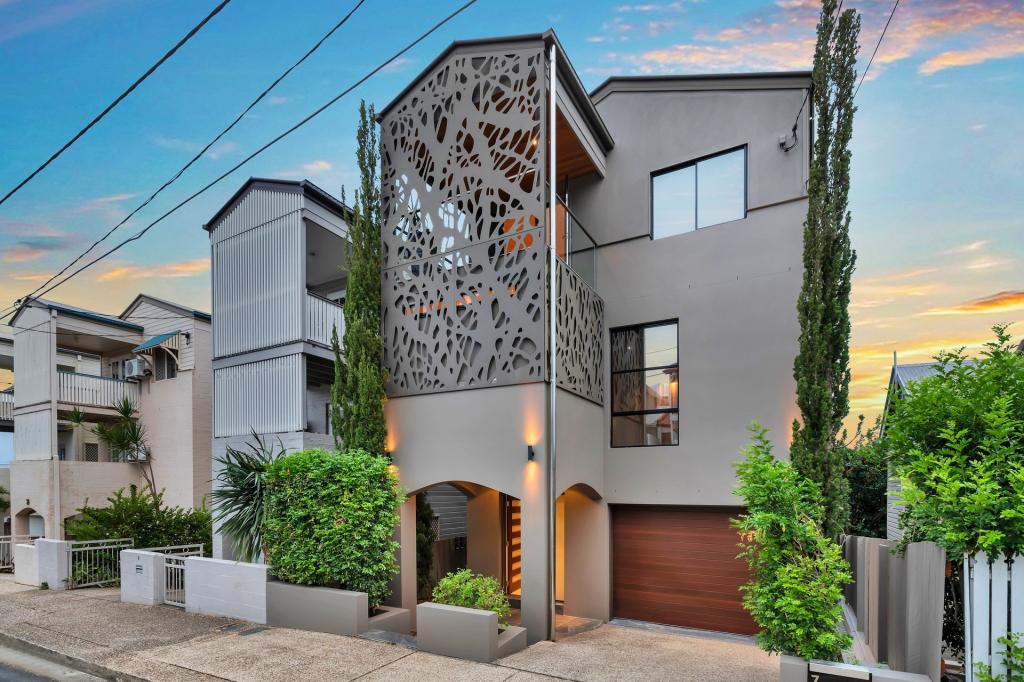 7 Blythe St, Kelvin Grove, QLD 4059