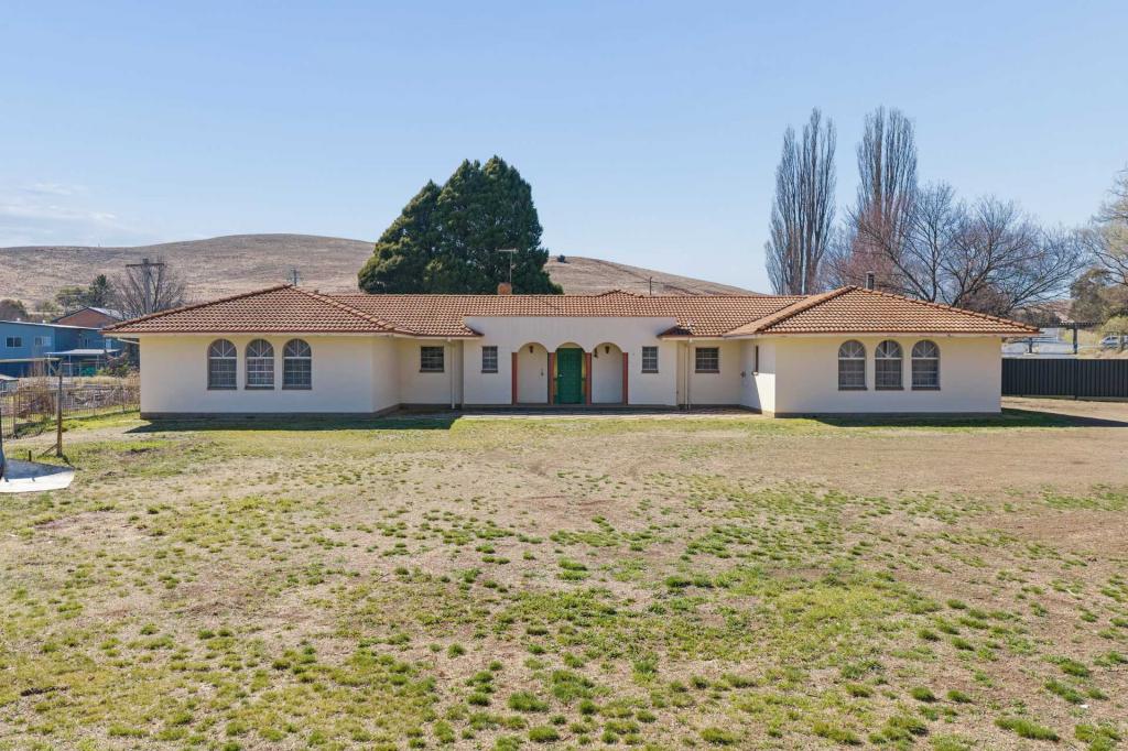 5 Dangelong St, Cooma, NSW 2630