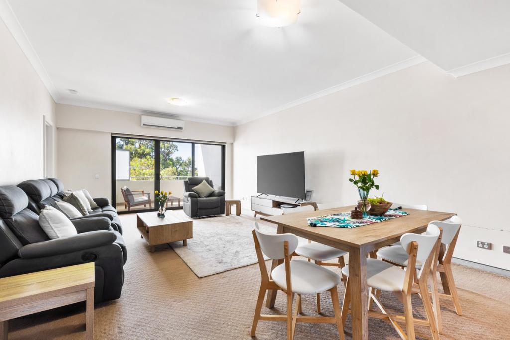 98/6 Walsh Loop, Joondalup, WA 6027