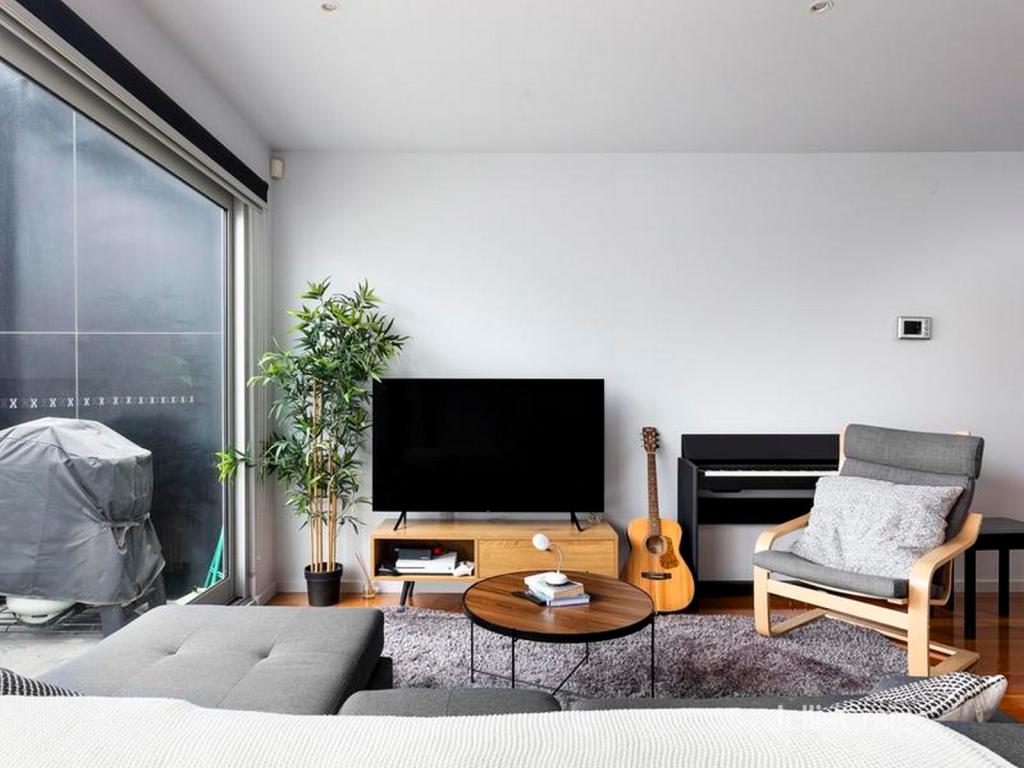9 Curzon Pl, North Melbourne, VIC 3051