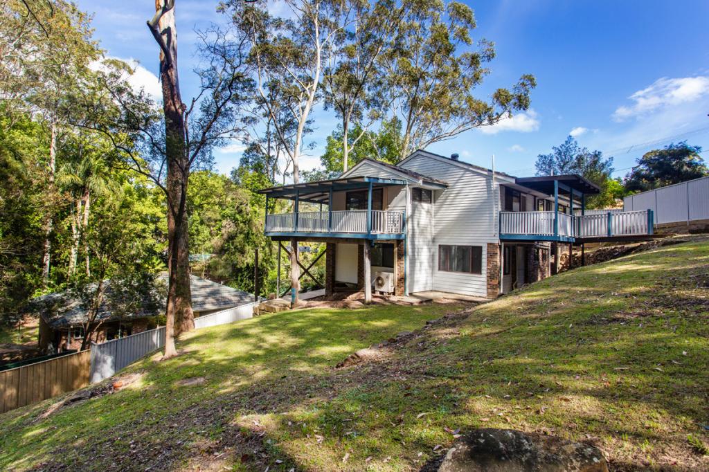 13 Adnamira Cl, Wyoming, NSW 2250