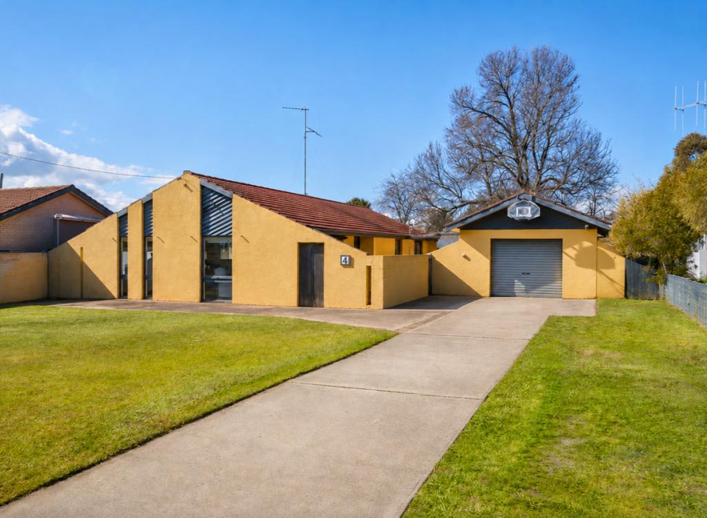 4 Rockley St, Perthville, NSW 2795