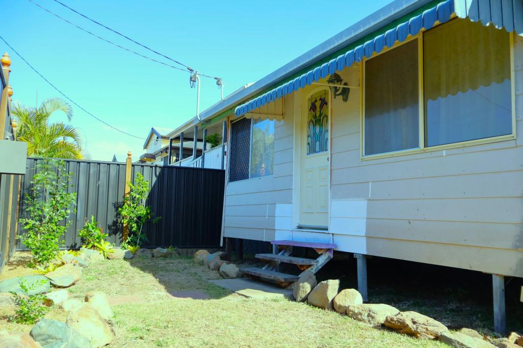 388-390 Quay St, Depot Hill, QLD 4700