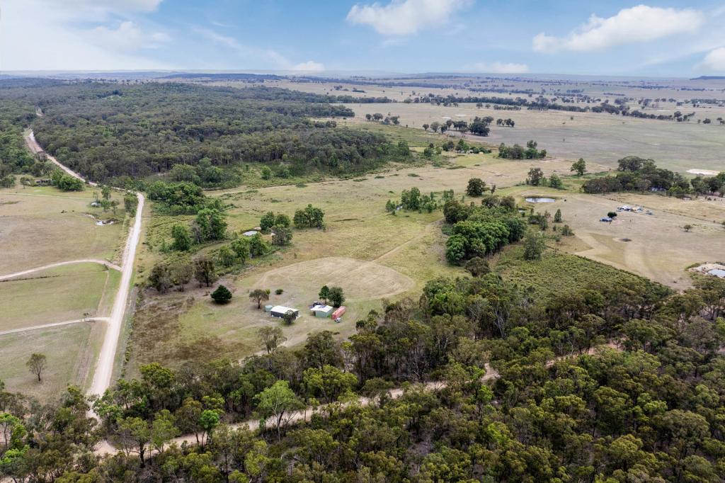 2 Suzanne Rd, Tallawang, NSW 2852