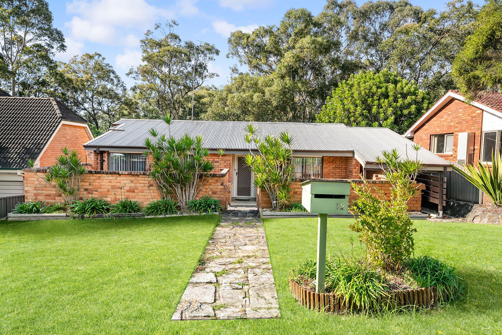 12 Greenoaks Ave, Bradbury, NSW 2560